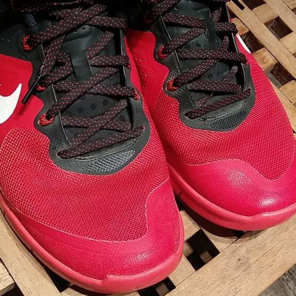 NIKE Flywire shoes - Picture 10 of 16